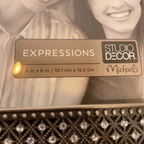 Beaded Bronze Metal Picture Frame By Studio Decor For 4"x6" Photos - Picture 5 of 6